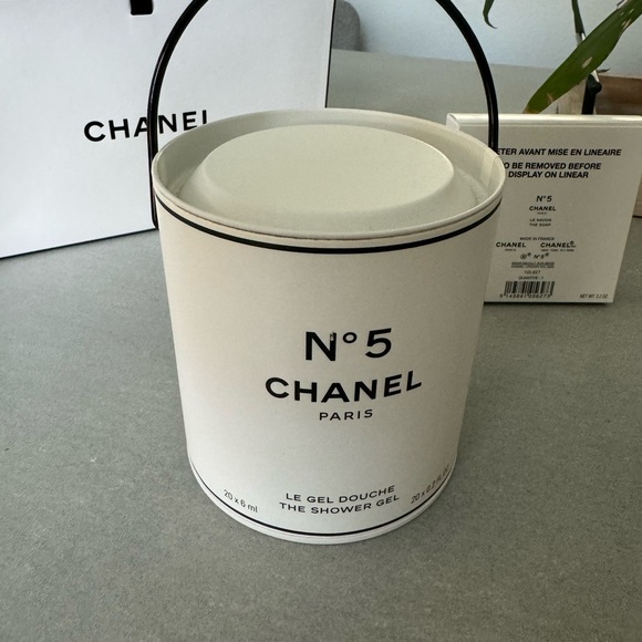 CHANEL N°5 The Shower Gel - Picture 2 of 6
